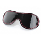 Чёрная перфорированная маска из кожи с красной строчкой - БДСМ Арсенал - купить с доставкой в Первоуральске