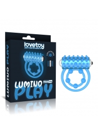 Голубое, светящееся в темноте виброкольцо Lumino Play Vibrating Penis Ring - Lovetoy - в Первоуральске купить с доставкой