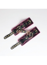 Черные кожаные наручники с розовой строчкой - Crazy Handmade - купить с доставкой в Первоуральске Черные кожаные наручники с розовой строчкой - Crazy Handmade - купить с доставкой в Первоуральске