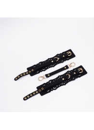 Черный кожаные оковы с узорами и золотистой фурнитурой - Crazy Handmade - купить с доставкой в Первоуральске Черный кожаные оковы с узорами и золотистой фурнитурой - Crazy Handmade - купить с доставкой в Первоуральске