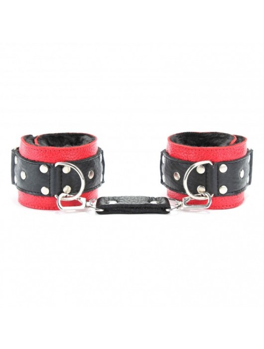 Красно-чёрные кожаные наручники с меховым подкладом - БДСМ Арсенал - купить с доставкой в Первоуральске