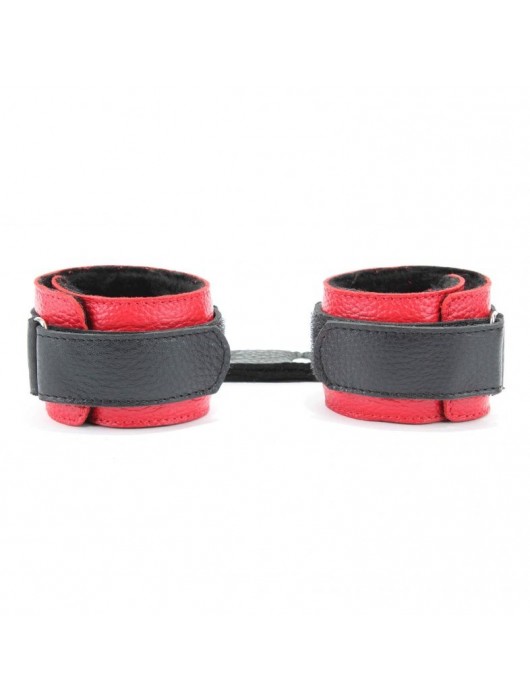 Красно-чёрные кожаные наручники с меховым подкладом - БДСМ Арсенал - купить с доставкой в Первоуральске