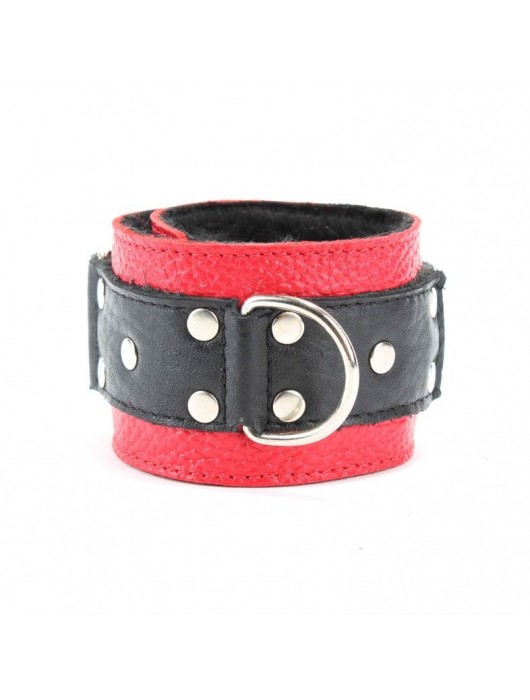 Красно-чёрные кожаные наручники с меховым подкладом - БДСМ Арсенал - купить с доставкой в Первоуральске