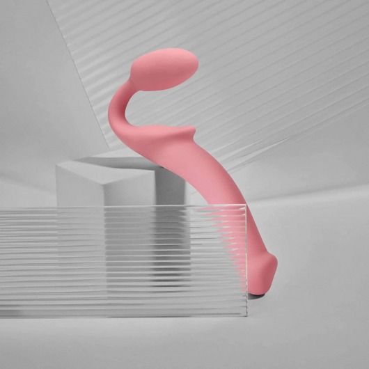 Розовый безремневой страпон Strap-on-me Semi-Realistic Bendable Strap-On size L - Strap-on-me - купить с доставкой в Первоуральске