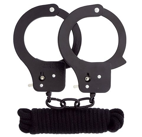 Чёрные наручники из листового металла в комплекте с веревкой BONDX METAL CUFFS LOVE ROPE SET - Dream Toys - купить с доставкой в Первоуральске